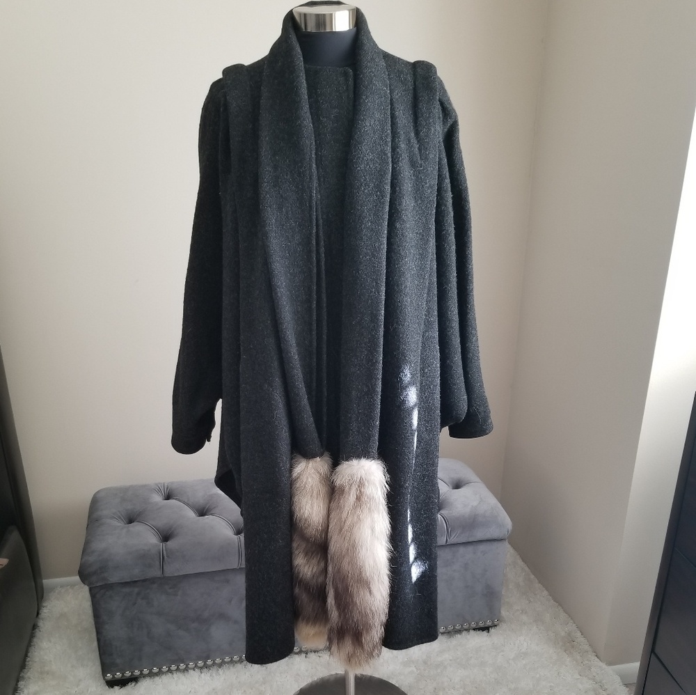 Vintage Cape with Fox Fur
